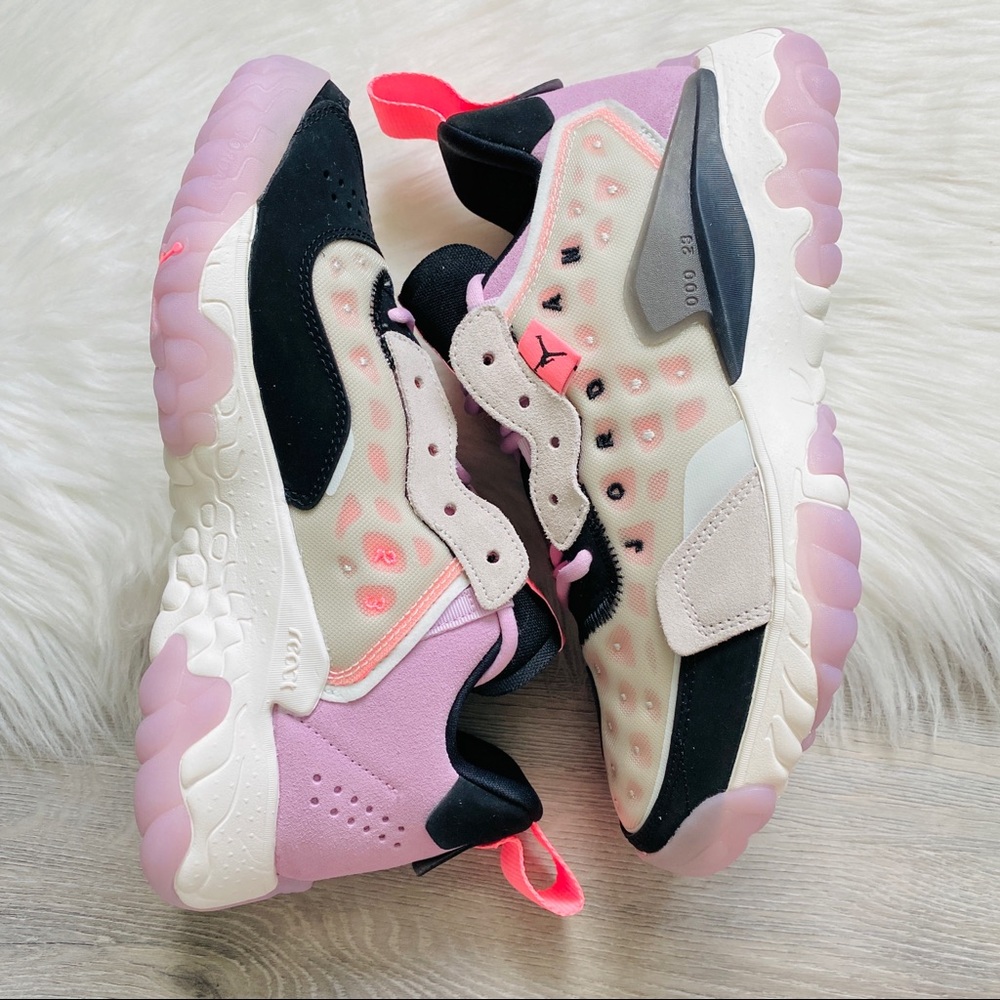 NWT Nike Jordan Delta 2 Women’s Shoes - Picture 7 of 10